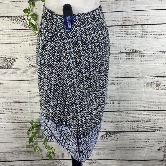 Charter Club Skirt size 10 Navy blue Purple Straight Knee Stretch Casual Career - Picture 9 of 10